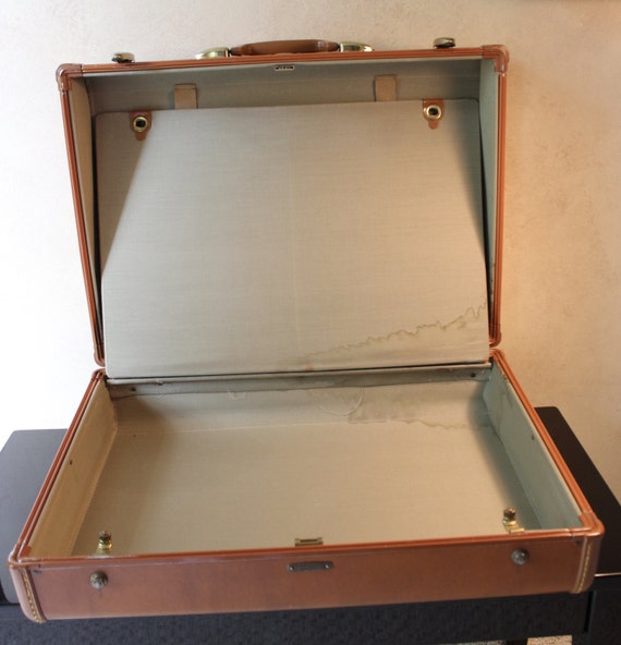 antique samsonite suitcase