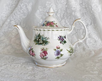 Royal Albert England Flower of the Month Fine Bone China, Large Teapot & Lid, 7-3/8 inch, Vintage 1990,