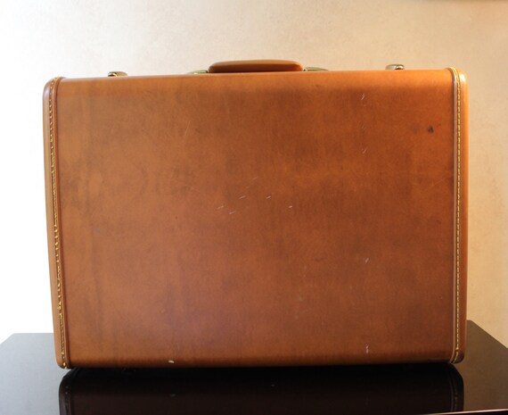 hard body suitcase