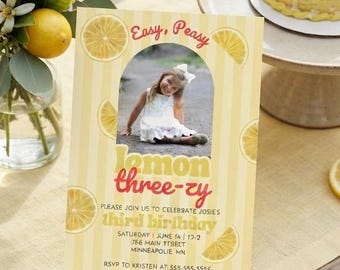 Invitación de cumpleaños editable de Lemon Three-zy, Fiesta de verano (Descarga digital)
