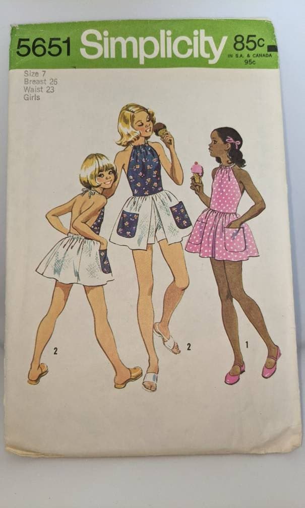 size 10 Simplicity 5651 Girls Halter Dress and Shorts Pattern