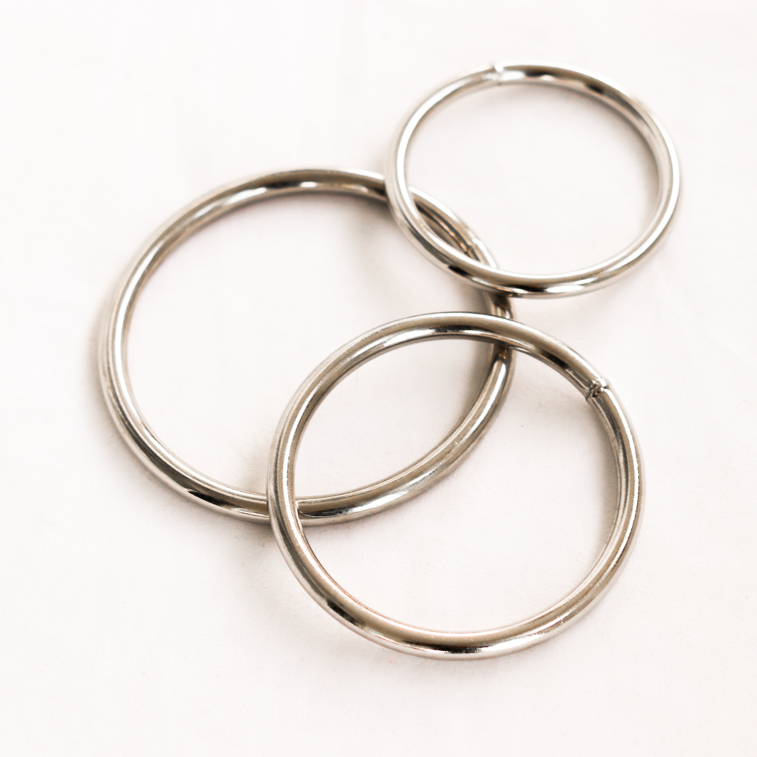Metal O-rings Welded Metal Loops Round Formed Rings Gold Silver