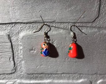 Red Doll Earrings ,Nesting Doll Earrings ,Wood Earrings