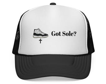 ¿Tienes suela? Gorra trucker con estampado de zapatillas / Diseño retro de cruz en el zapato