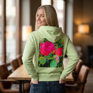 Sweat à capuche unisexe rose en polaire douce mi-lourde | Sweat-shirt floral minimaliste | Pull botanique | Cadeau pour les amoureux de la nature | Sweat à capuche confortable
