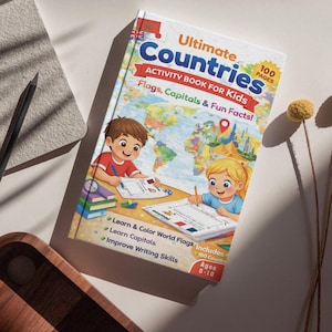 Puede incluir: Un libro de actividades para niños llamado "Ultimate Countries", con un mapa del mundo y dibujos. La portada incluye "Flags, Capitals & Fun Facts!" y menciona 100 páginas. Adecuado para niños de 5 a 10 años.