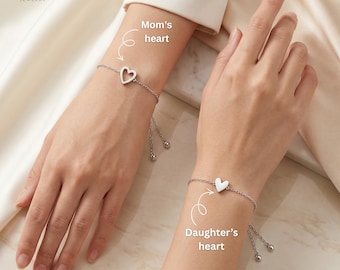 Family Bracelet Set, Gold Heart Matching Mom Daughter Bracelets, Family Jewelry Gift, Friendship Present