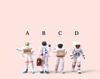 Miniature Figure Handpaint Astronout Style Scale 1/64 or Scale H0 1/87 for diecast or diorama