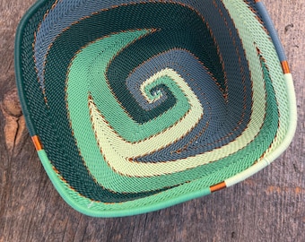 Zulu Telephone Wire Basket: Handwoven South African Bowl