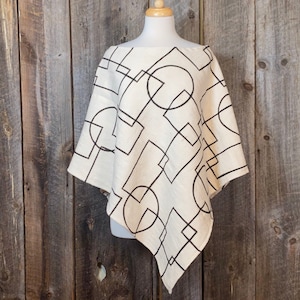 White Modern Mudcloth Poncho, Bogolan Poncho, Mudcloth Scarf