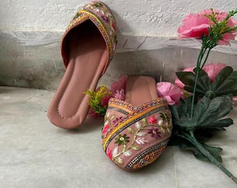 Handmade Pink Floral Embroidered Jutti | Women's Punjabi Mule | Indian Ethnic Slip On Shoes