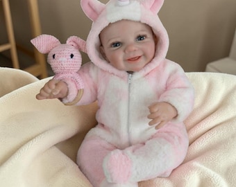 Muñeca bebé reborn, 48 cm, estilo recién nacido realista, con traje de unicornio rosa, cuerpo suave y articulado, muñeca realista para niña con chupete incluido.