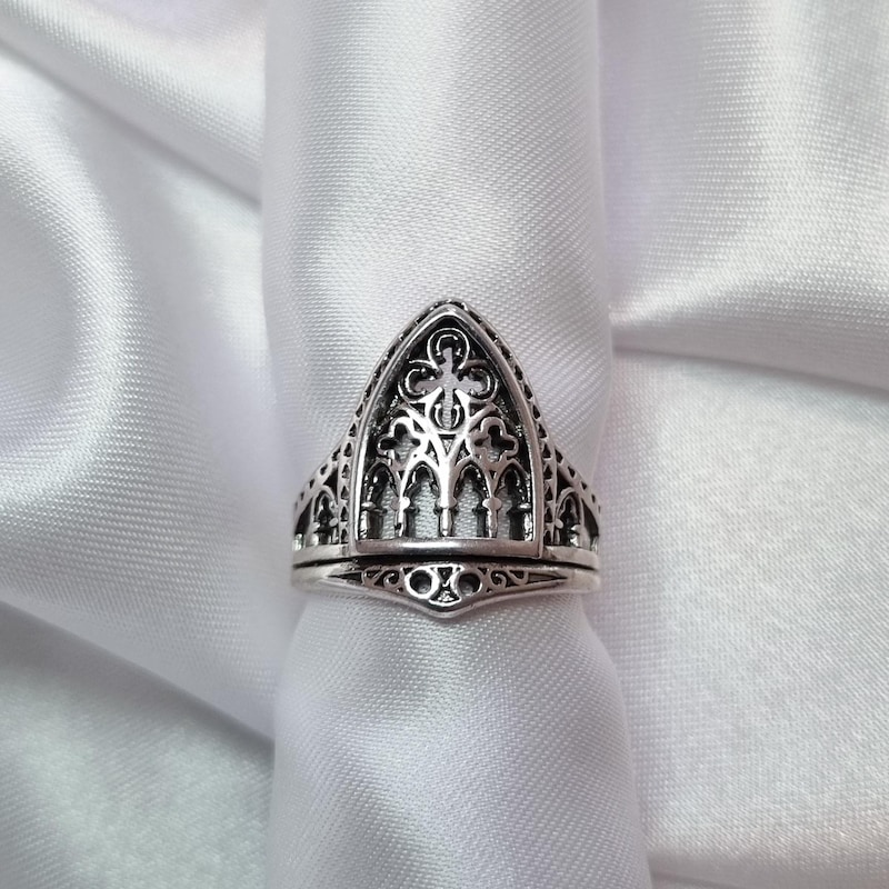 Window Ring Gothic - Etsy UK