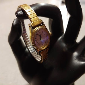 Vintage Gold Plated Timex Ladies Wrist Watch with Speidel USA Stretch Band