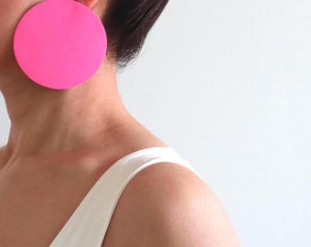 Pendientes extragrandes de cuero rosa fucsia / Pendientes circulares de 7,6 cm / Hipoalergénicos