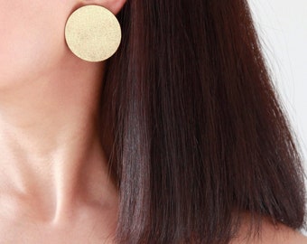 Large gold leather disc stud earrings | Minimal geometric earrings | Gold leather earrings | Hypoallergenic