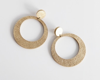 Gold leather hoop drop earrings | Mod earrings Ring round style dangle studs | Retro gold hoops | Hypoallergenic