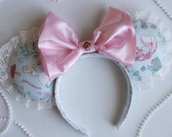 Orejas de ratón inspiradas en Alicia en el País de las Maravillas / Lazo rosa / Orejas de fiesta de té con un toque de fantasía