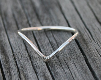 Silver Chevron Ring, Dainty ring, Layered ring, Stackable Stacking Rings, stacker stack, midi ring, minimalist ring, minimalist jewelry