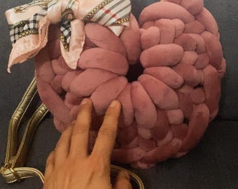 Bolso con forma de corazón