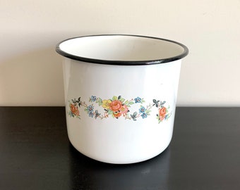 Vintage Enamelware Mug Large Size 1960's era White Enamelware Metal Mug w/ Black Handle and Floral Accent Motif