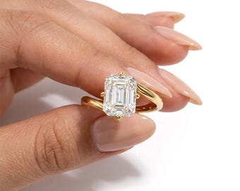 Emerald Cut Moissanite Engagement Ring | 18K Gold Curved Band Ring | Solitaire Bypass Wedding Ring | Promise Ring | Anniversary Ring