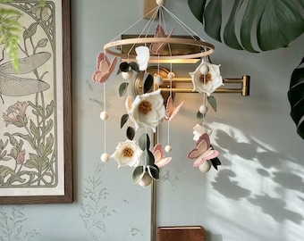 Green Floral Baby Mobile with Butterflies – Felt Crib Decor for Nursery