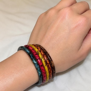 Handgemaakte armband van slangenleer in 5 kleuren – Afrikaanse ambachtelijke armband (7 cm)