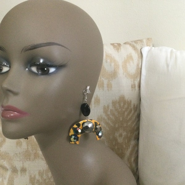 Animal print, leopard, cheetah,trendy,yellow and metallic, lightweight, clip on, black, shiny, after five ,sequin earrings
