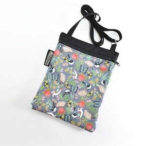Bolso bandolera. Flora y fauna australianas. Monedero pequeño bandolera para móvil. Compatible con iPhone y Samsung.