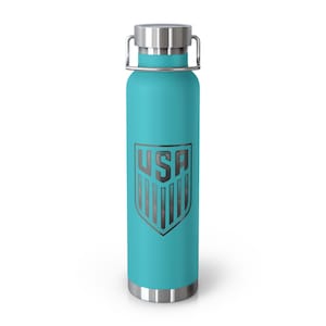 Botella de agua isotérmica con el escudo de la selección nacional de fútbol de EE. UU. – Botella de acero inoxidable de 650 ml – Artículos para aficionados de EE. UU. imagen 5