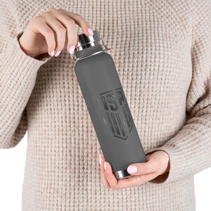 Botella de agua isotérmica con el escudo de la selección nacional de fútbol de EE. UU. – Botella de acero inoxidable de 650 ml – Artículos para aficionados de EE. UU. imagen 13