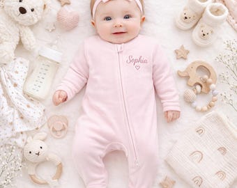 Pijama de bebé personalizado, pelele con nombre bordado a medida, pijama con cremallera, hecho a mano en Texas.
