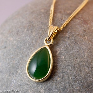 Green Nephrite Jade Necklace - Teardrop - Gold Plated