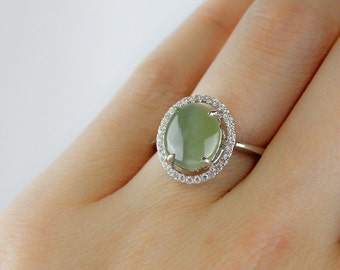 Cat&#39;s Eye Nephrite Jade Ring - AA Gem Grade Jade -  Halo Setting