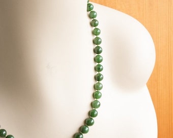 8mm A Grade Nephrite Jade Bead Necklace - hand knotted