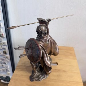 レオニダス・スパルタ像 ブロンズ仕上げ – 古代ギリシャの戦士の彫刻 – スパルタ王レオニダスの装飾 – ギリシャ、テルモピュライのギフト 画像 4