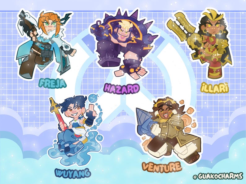 Puede incluir: Una hoja de pegatinas con cinco personajes de dibujos animados estilizados llamados Freja, Hazard, Illari, Wuyang y Venture. Cada personaje tiene un atuendo y arma &uacute;nicos, representados en un estilo art&iacute;stico vibrante inspirado en el anime con bordes blancos.