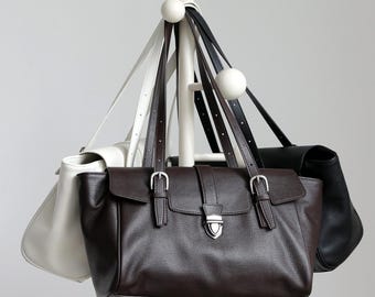Handgjord axelväska i äkta läder med handtag, minimalistisk vardagsväska, lyxig klassisk stil, present till henne, tidlös läderväska