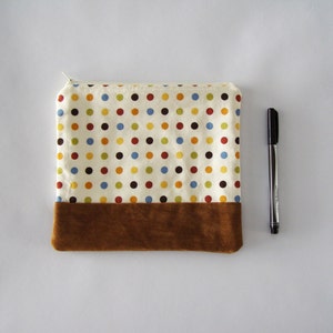 bolsa com zíper de bolinhas e camurça sintética - bolsa com zíper colorblock - organizador