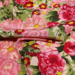 YANHONG - 22 momme Floral Print Silk Crepe de Chine Fabric - 114cm wide by the Yard