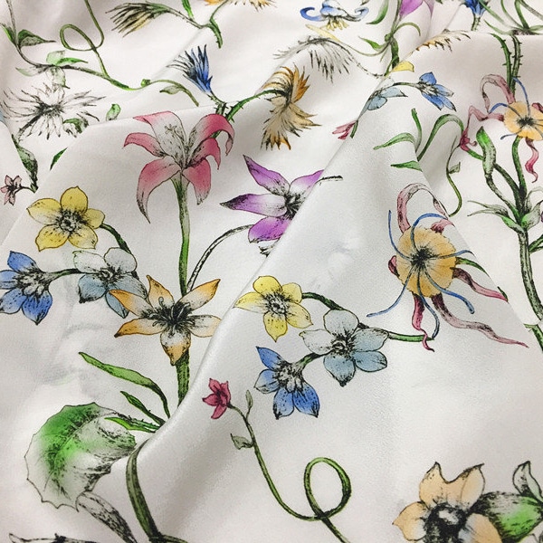 QINGXIN - 16 momme Floral Print Silk Crepe de Chine Fabric - 135cm wide by the Yard