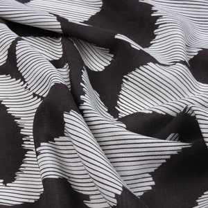 BUGUIZE - 16 momme Black White Stripes Print Silk Crepe de Chine Fabric - 140cm wide by the Yard