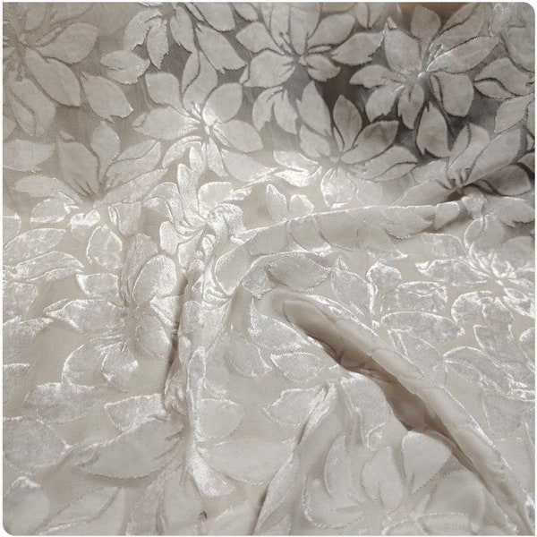 YUEGBAI - Schöner Ausbrenner Seidensamt Stoff mit Blumenmuster - 140 cm breite Masse