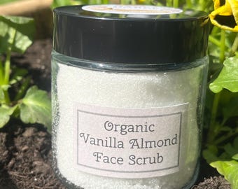 Exfoliante facial de vainilla y almendras