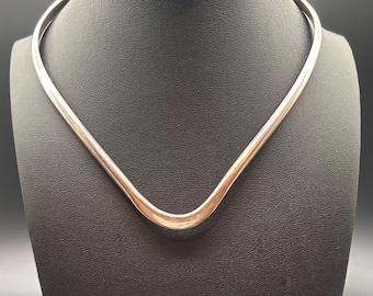 Vintage 925 Sterling Silver Minimalist Bib Necklace Modernist V Collar Signed Gary G Sterling