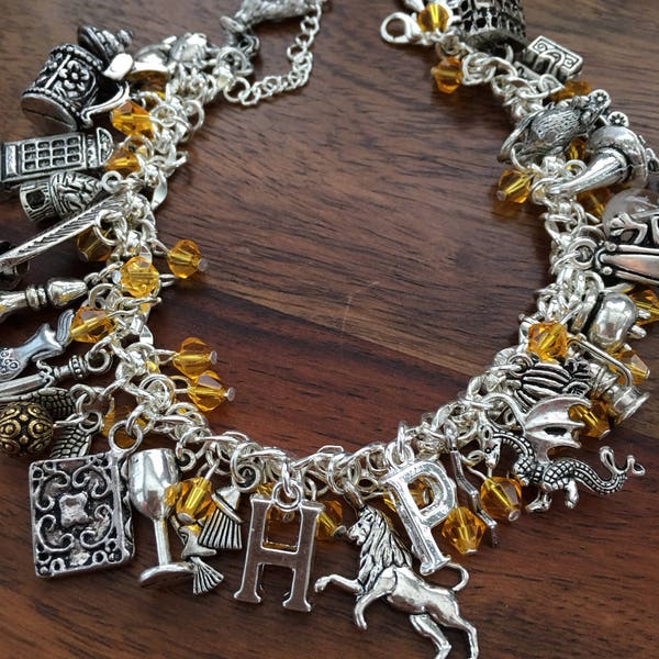 Inspired by Harry Potter - Hogwart - Hermione - Ron Weasley - Hagrid - Hufflepuff - Slytherin - Gryffindor - Ravenclaw