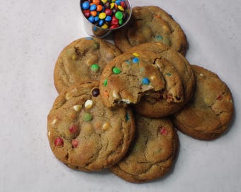 Biscotti al cioccolato bianco e M&M's – Appena sfornati, consegna a domicilio a Las Vegas.