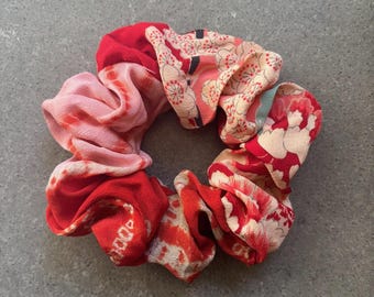 Coletero japonés vintage de seda estilo kimono - Rojo y rosa, hecho a mano