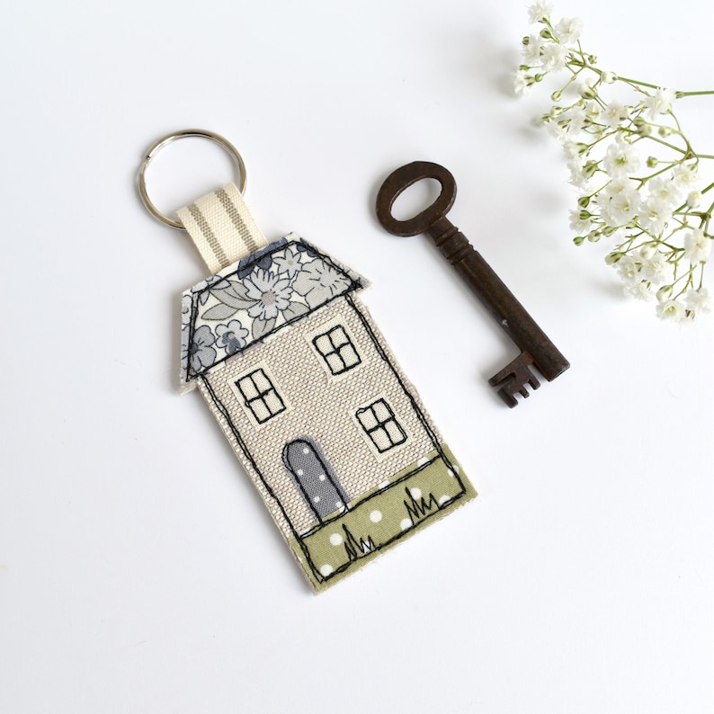 House embroidered keychain, house keyfob, house key ring, house keychain, house warming gift, new home gift, embroidered house keyring image 2